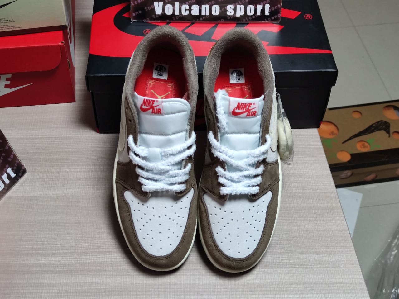 Jordan 1 Retro Low OG Year of the Rabbit DV1312 200