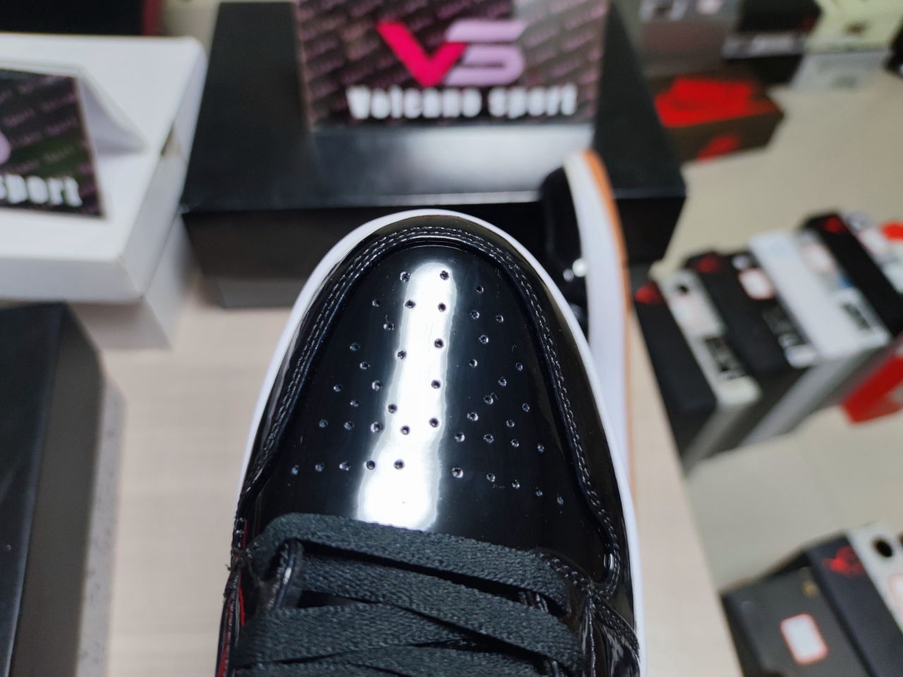 Jordan 1 Retro Low GG