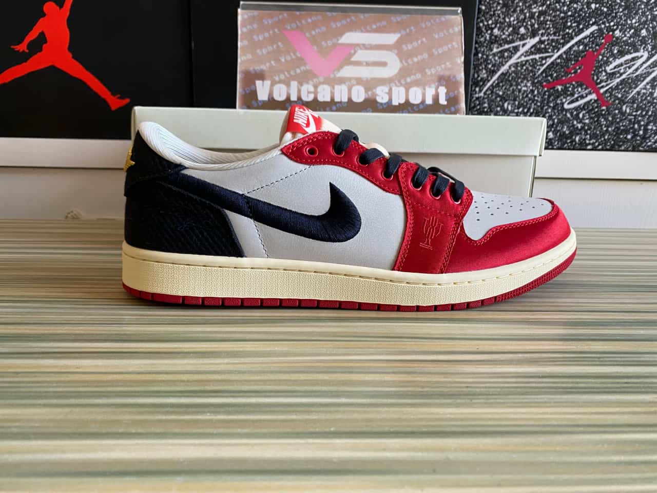 Jordan 1 Retro Low OG