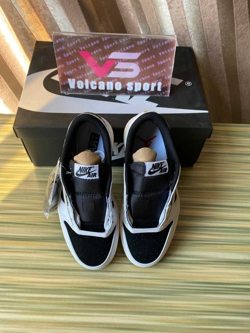 Travis Scott x Air Jordan 1 Low Black and White DM7866-002