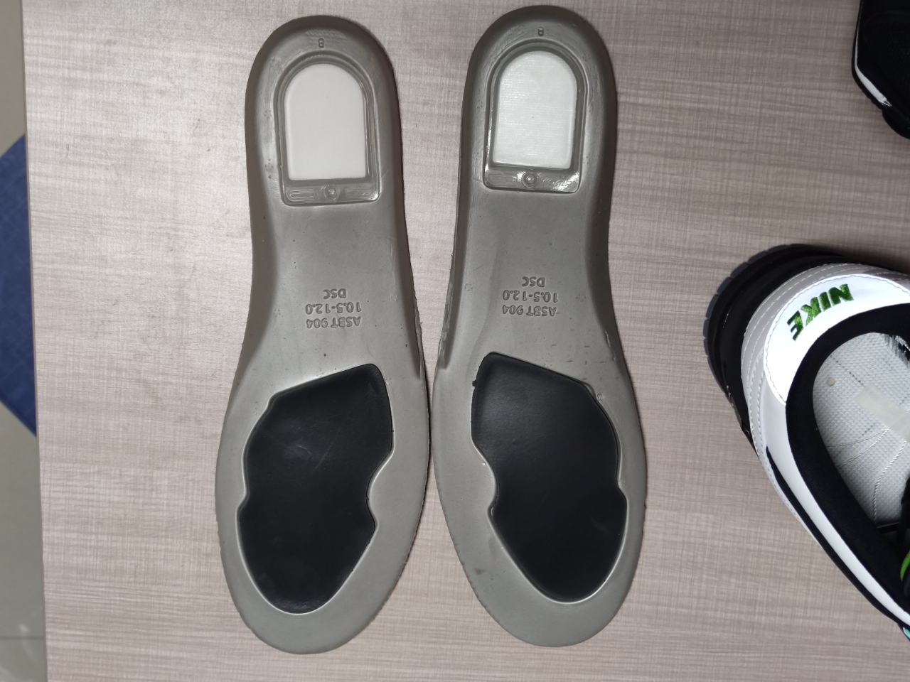 SB Dunk Low Staple Panda Pigeon BV1310 013