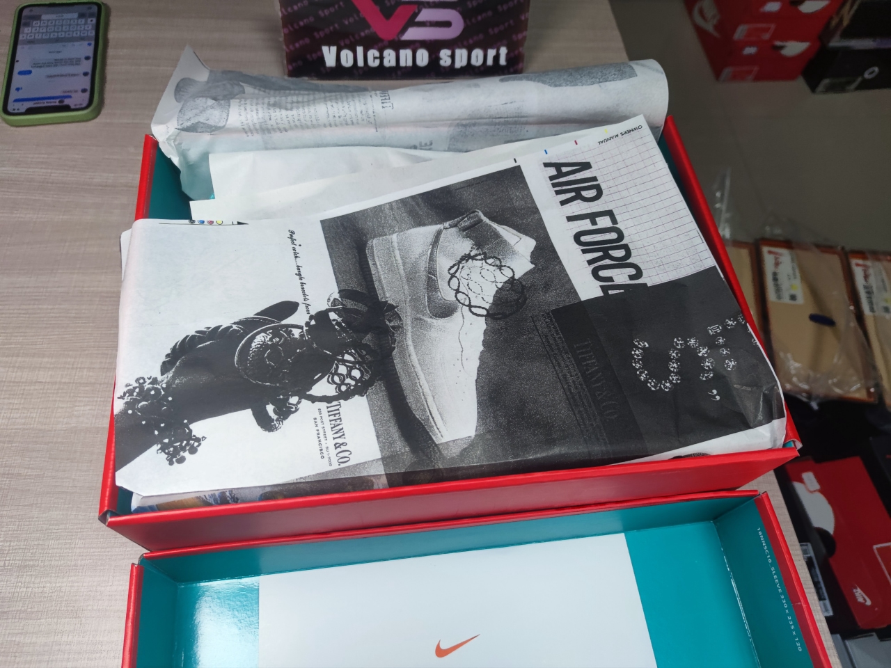 Nike Air Force 1 Low Tiffany & Co. 1837  DZ1382-900