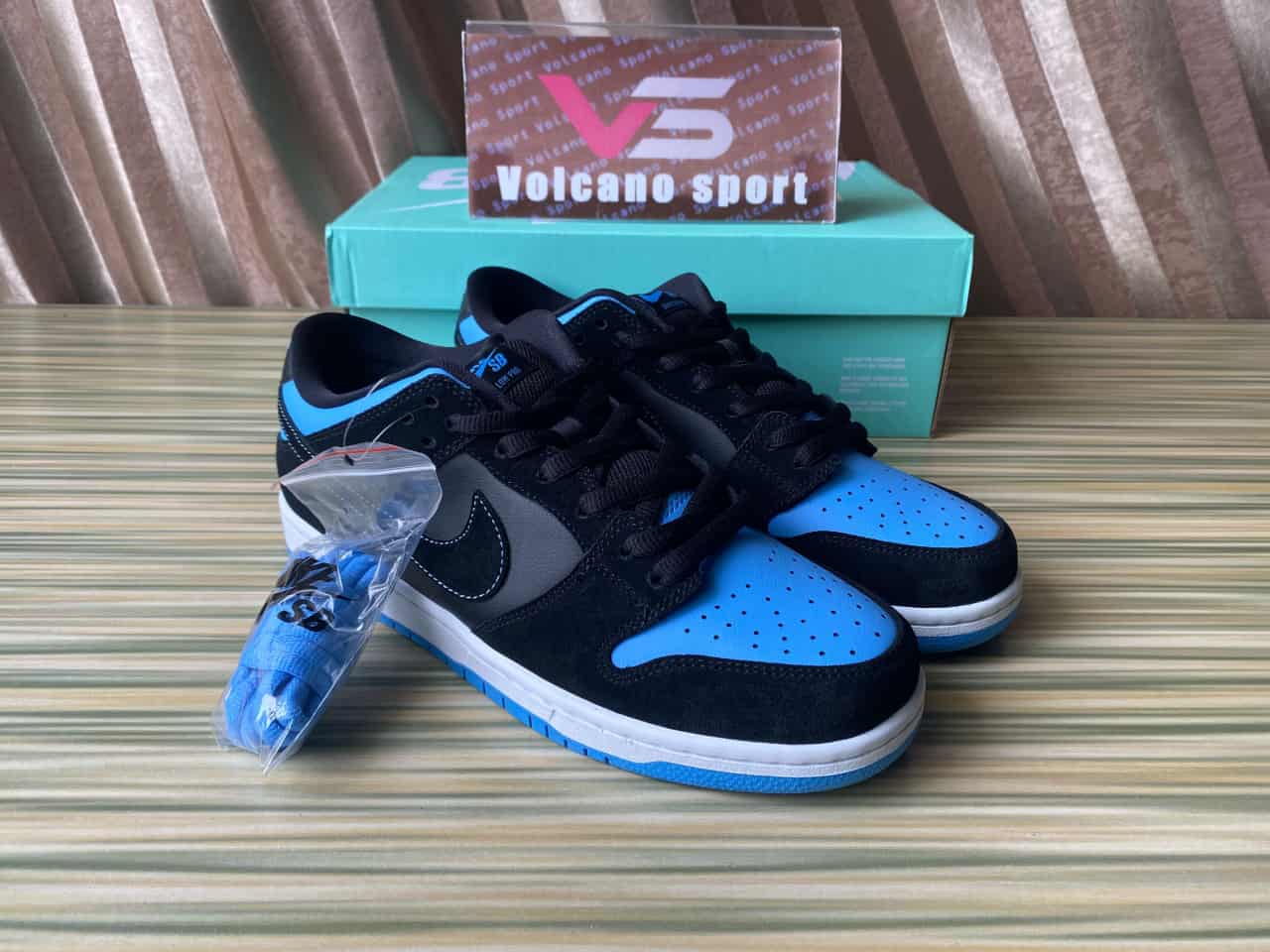Nike SB Dunk Low Black University Blue 304292-048