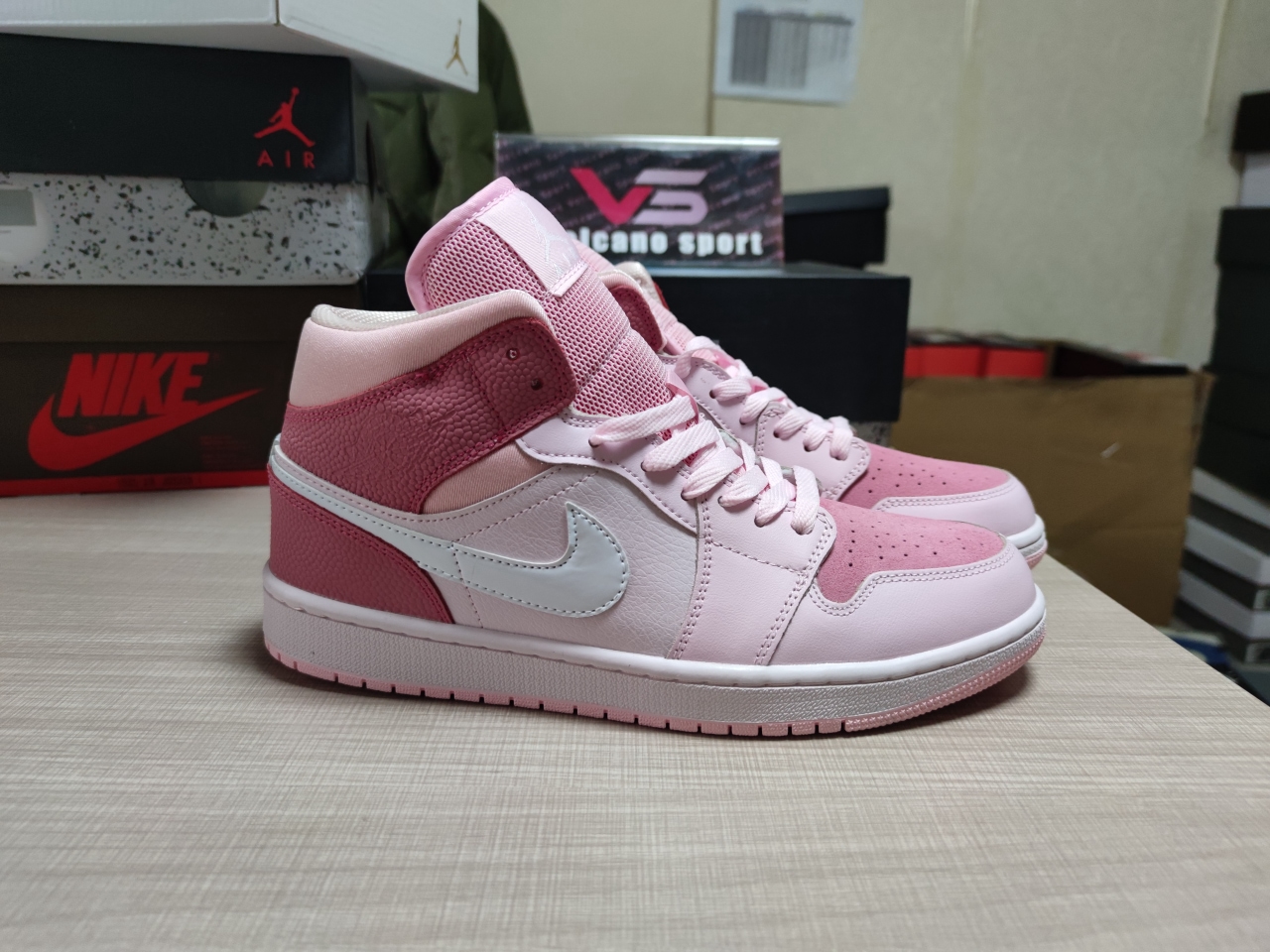 Jordan 1 Mid Digital Pink CW5379 600