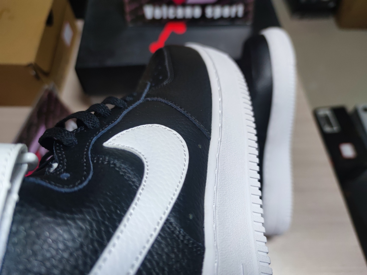 Air Force 1 High '07 Black White CT2303 002