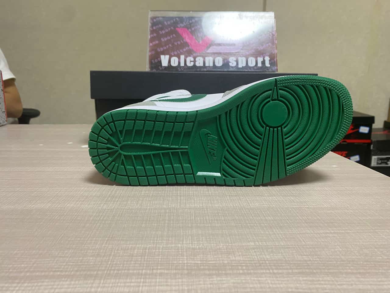 Jordan 1 Mid SE Grey Green DC7294-103