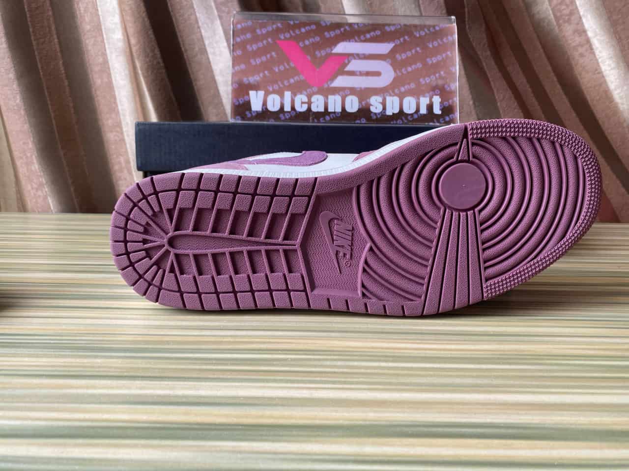 Jordan 1 Low Unity DR8057-500