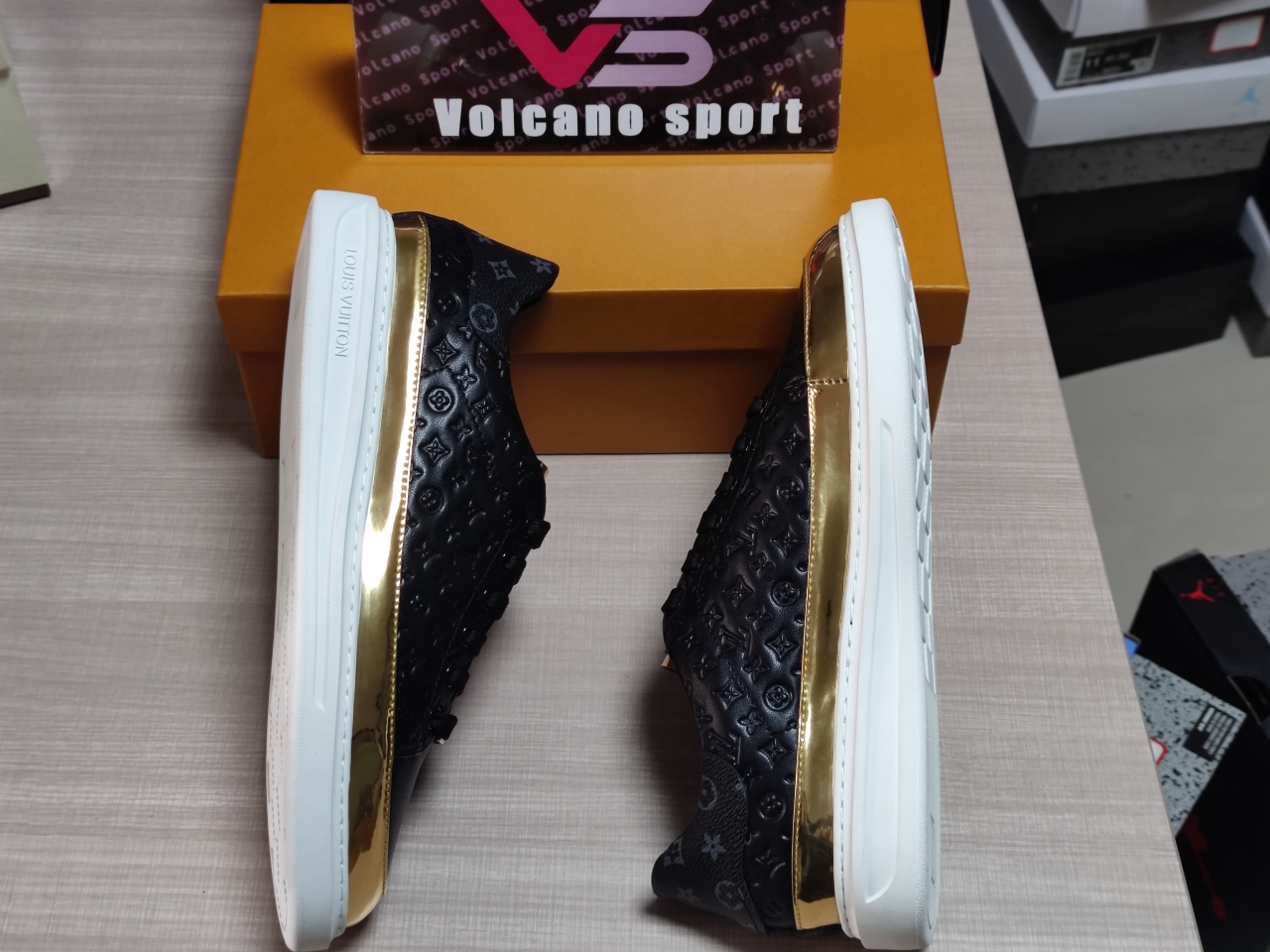 Louis Vuitton mens shoes