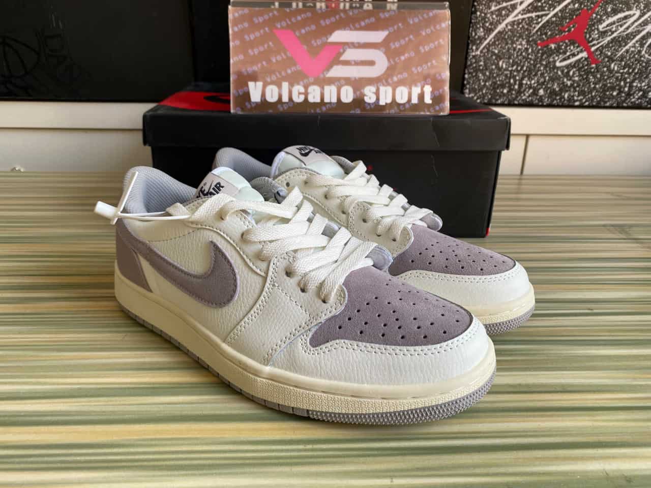 Jordan 1 Retro Low OG Atmosphere Grey CZ0790-101