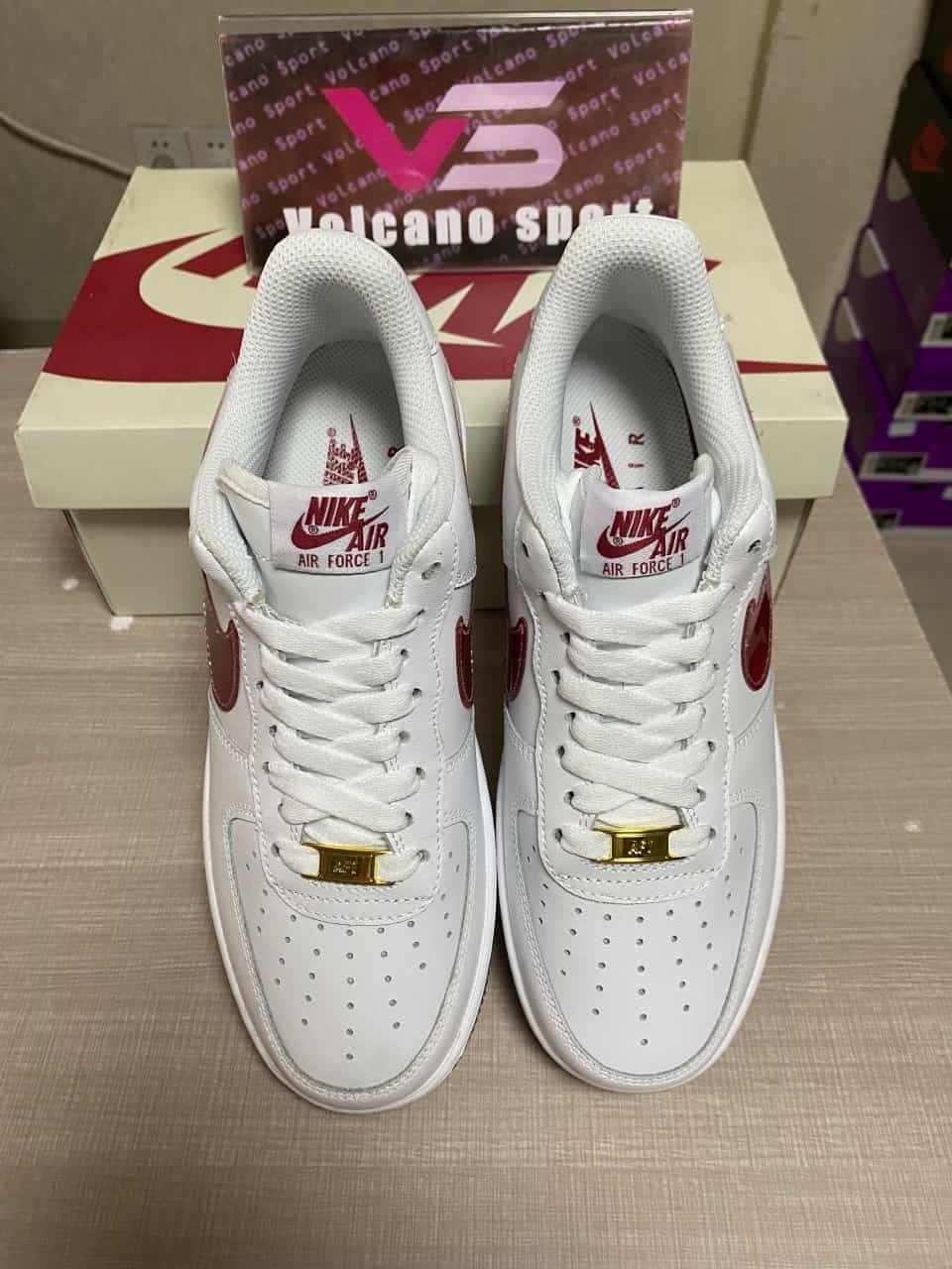 Air Force 1 07 Low White Red Metallic Gold CO3363-363