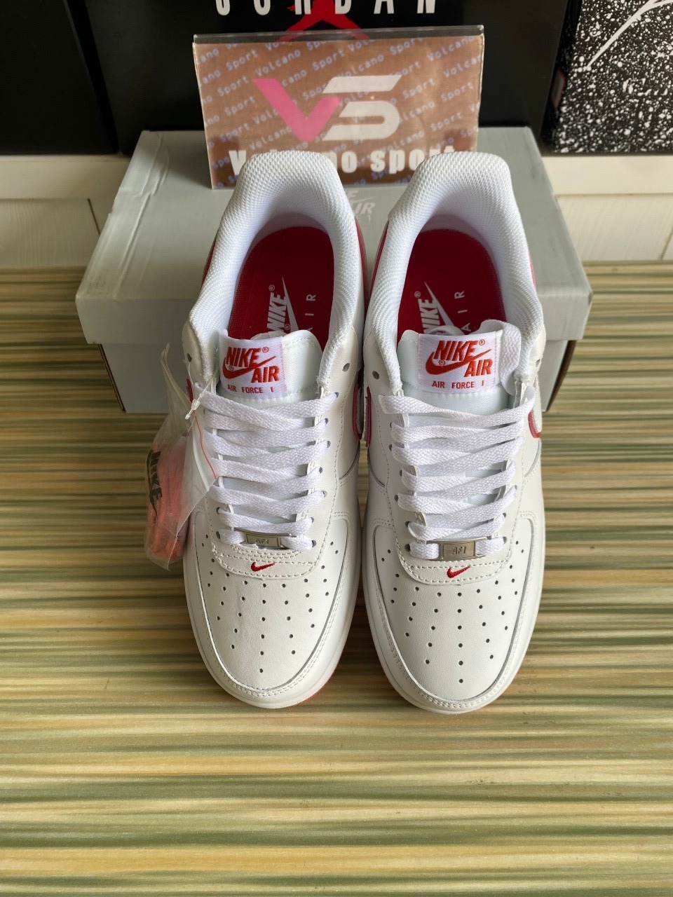 Nike Air Force 1 Low '07 White Picante Red DV0788-102