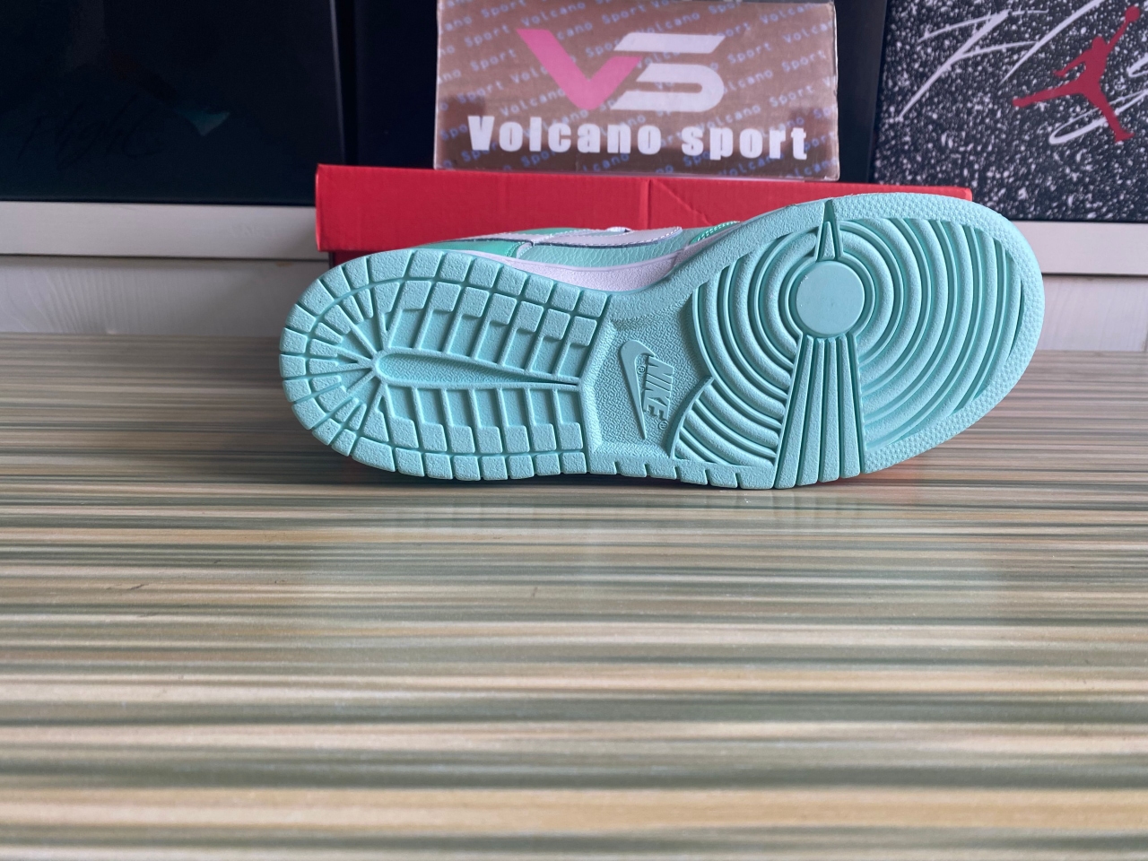 Nike Dunk Low Light Menta DJ6188-301