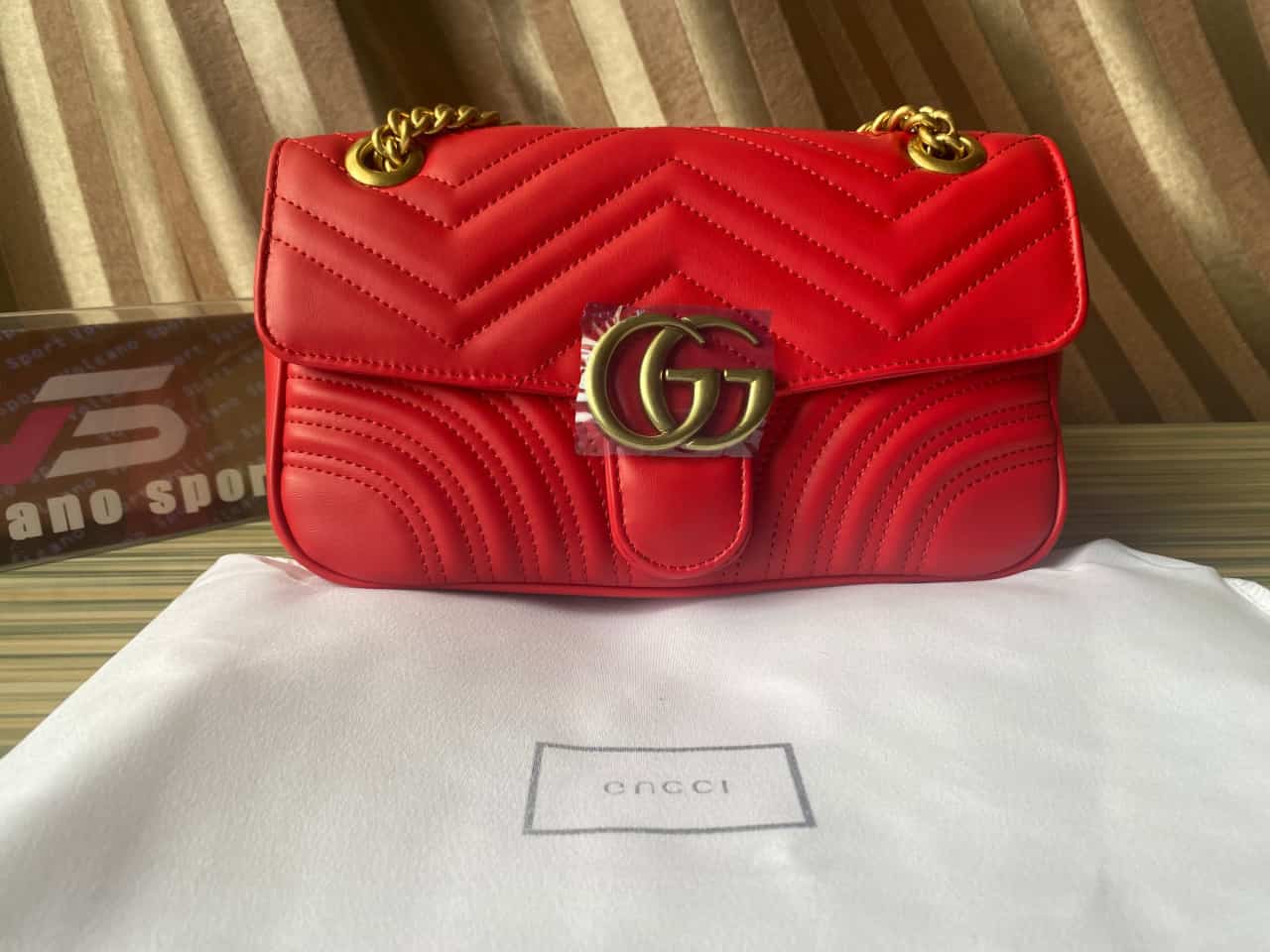 Guc-i Marmont Small Shoulder Bag Red