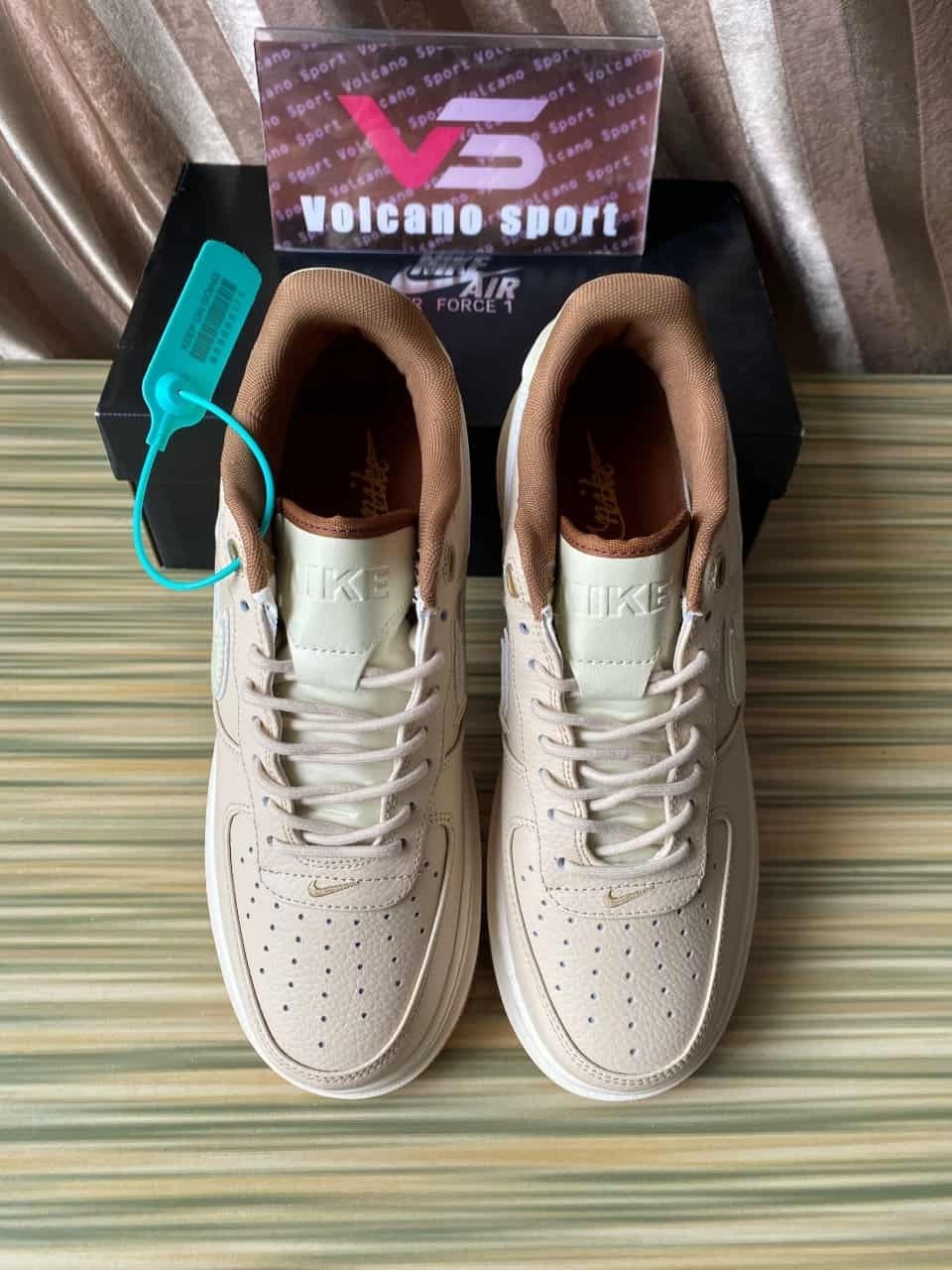 Air Force 1 Low Luxe Pearl White DB4109-200