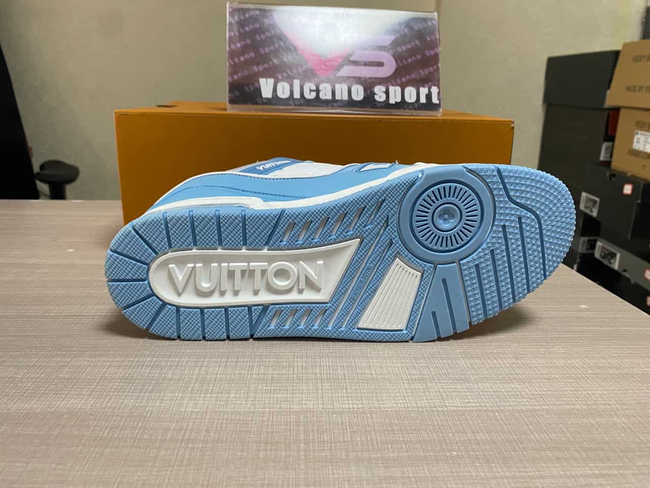 LV low Trainer Sky blue