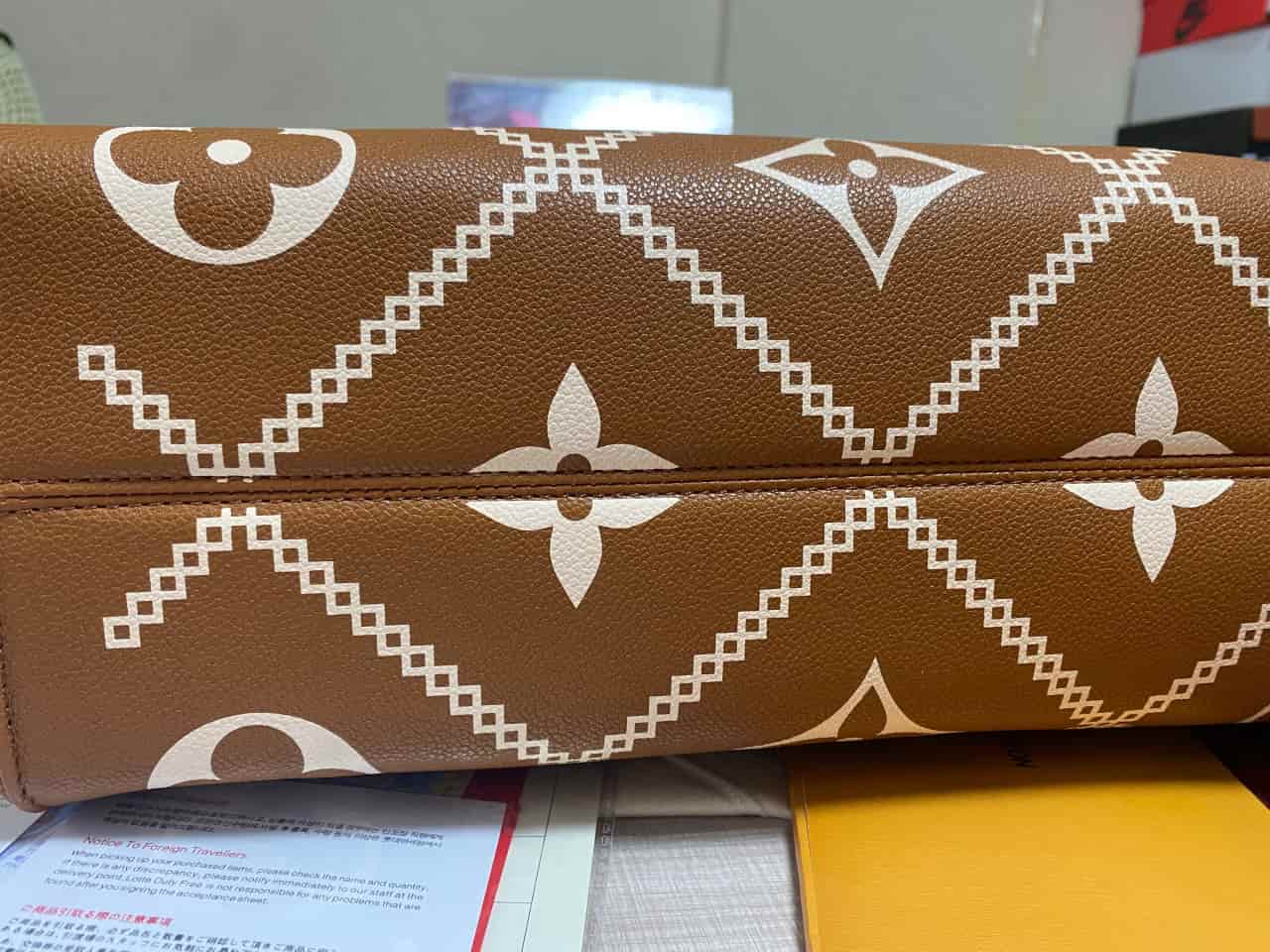 Louis Vuitton OnTheGo MM Arizona Brown