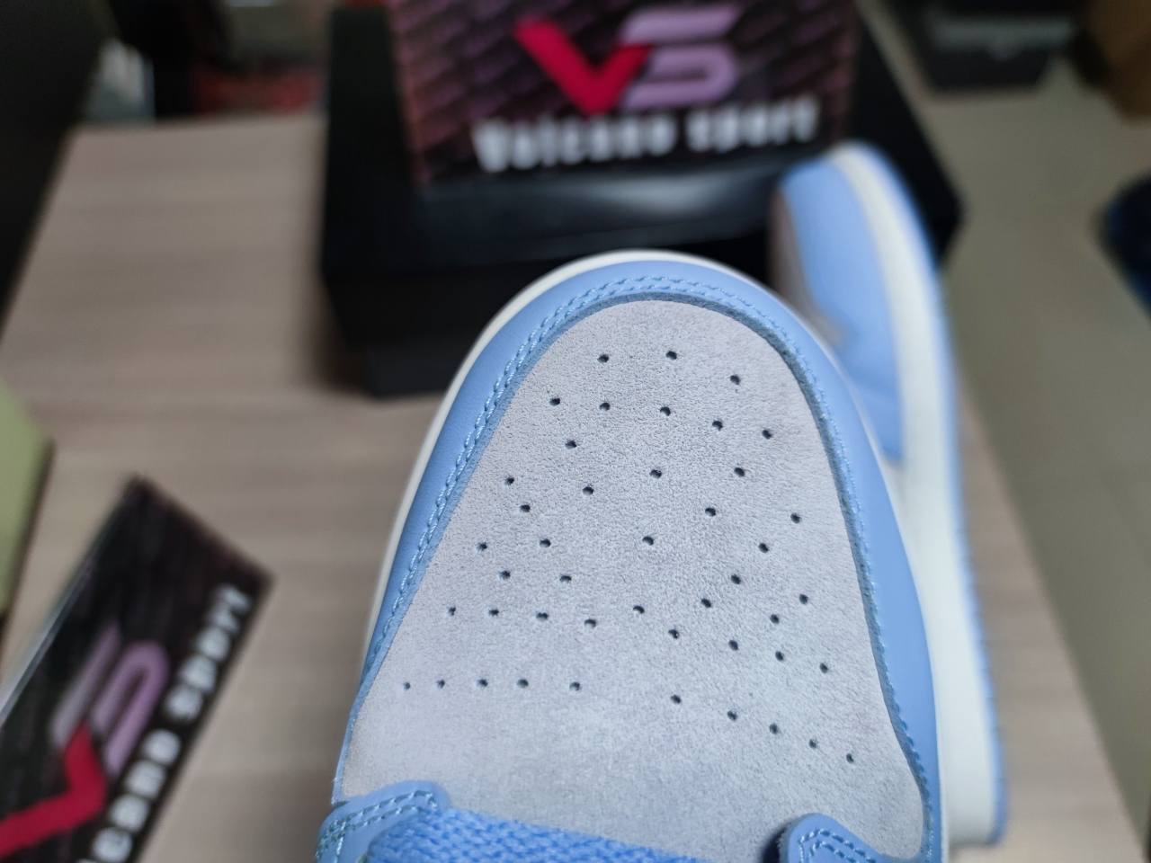 Jordan 1 Low Football Grey Aluminum DC0774 050