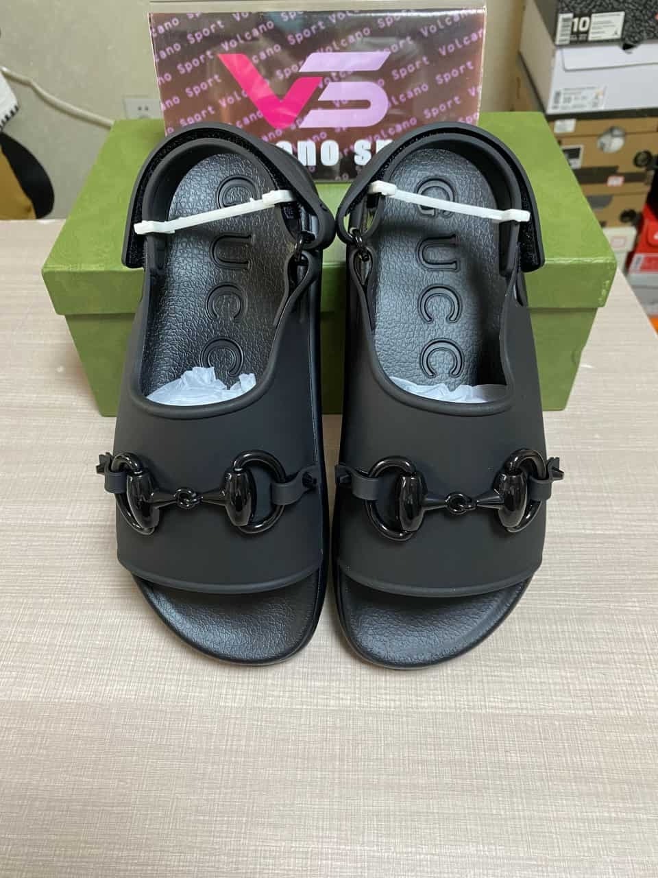 GUCCI Black Sandals With Horsebit