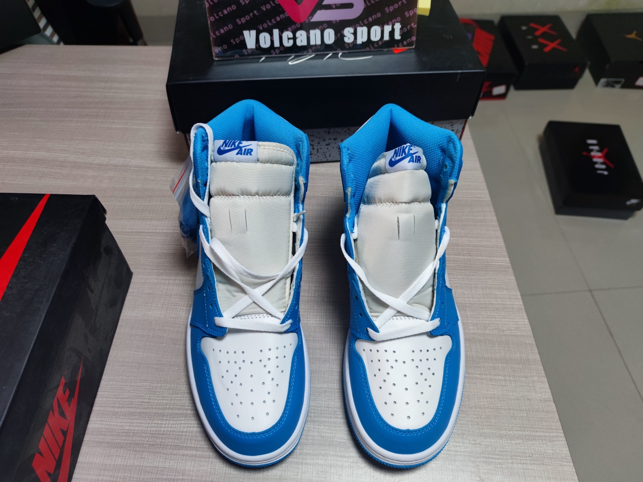Jordan 1 Retro High OG UNC 555088 117
