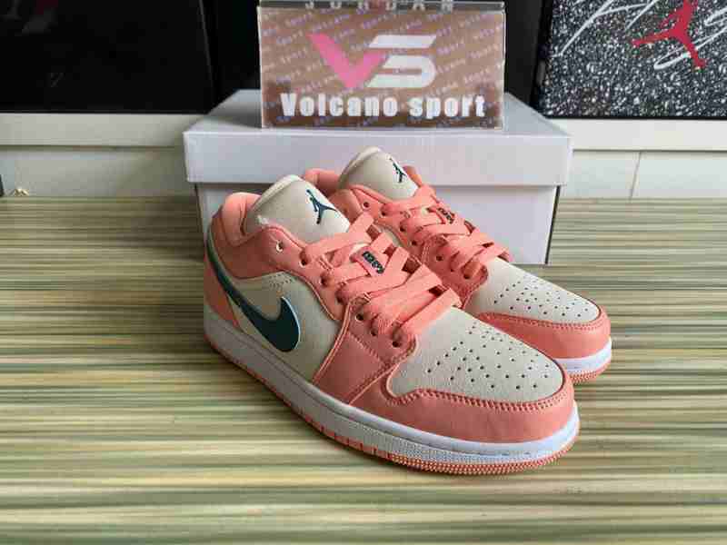 Jordan 1 Low Light Madder Root DC0774-800