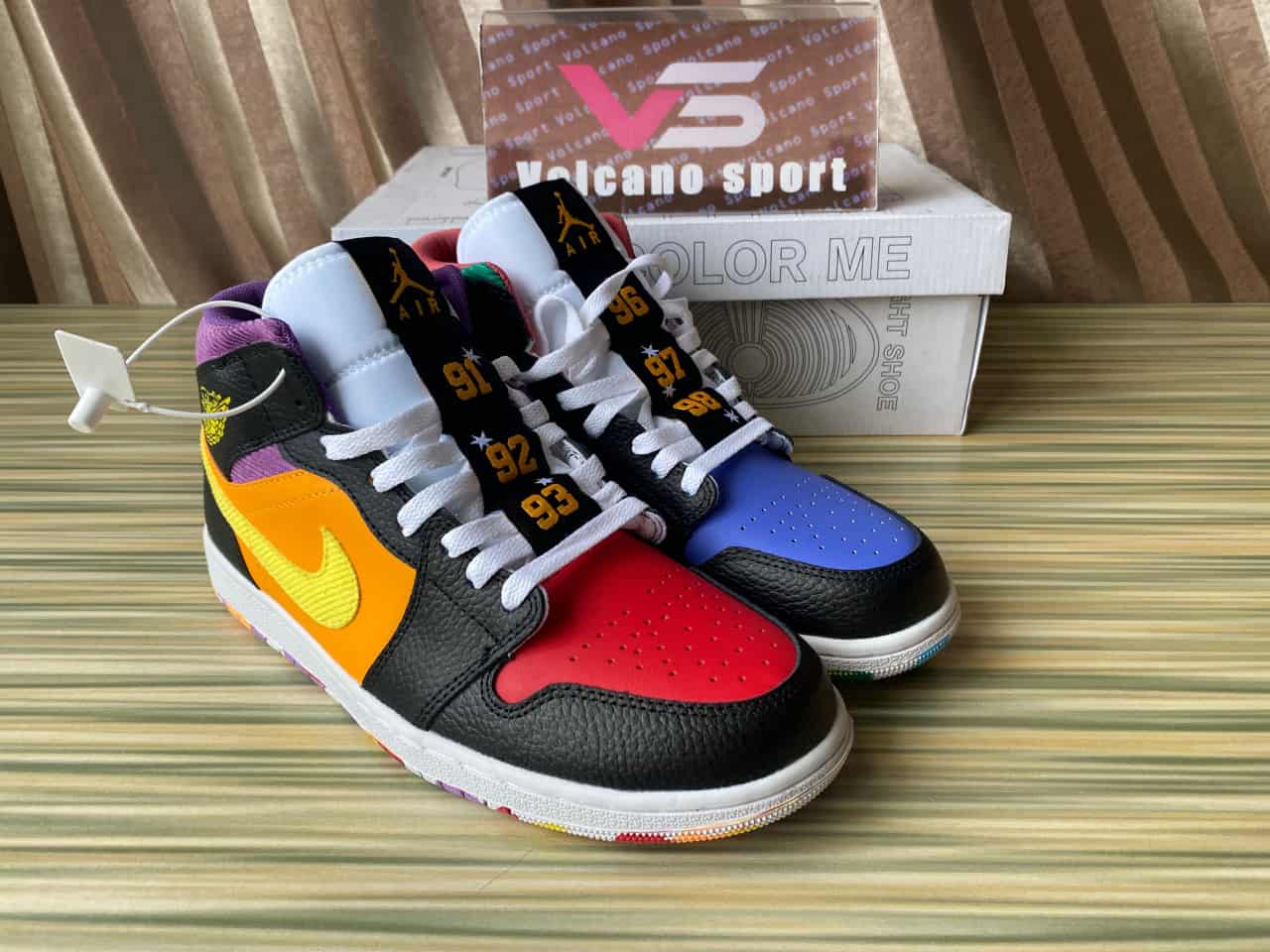 Jordan 1 Mid SS Six Championships FD1317-007