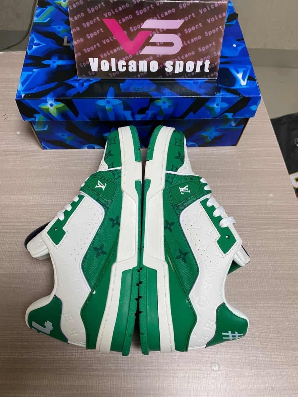 LV Trainer #54 Signature Green White