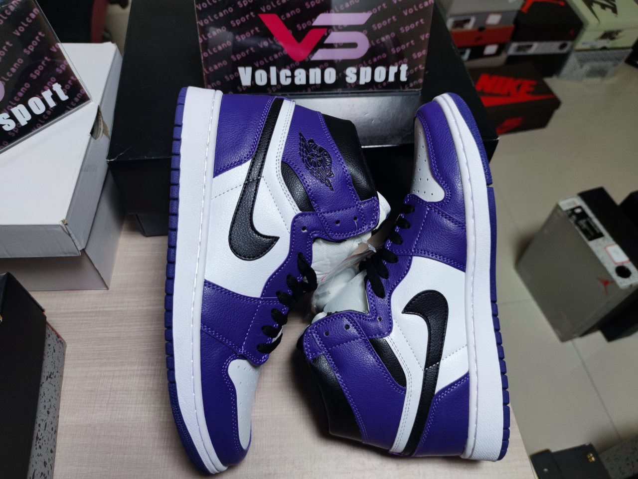 Jordan 1 High OG “Court Purple”555088-500