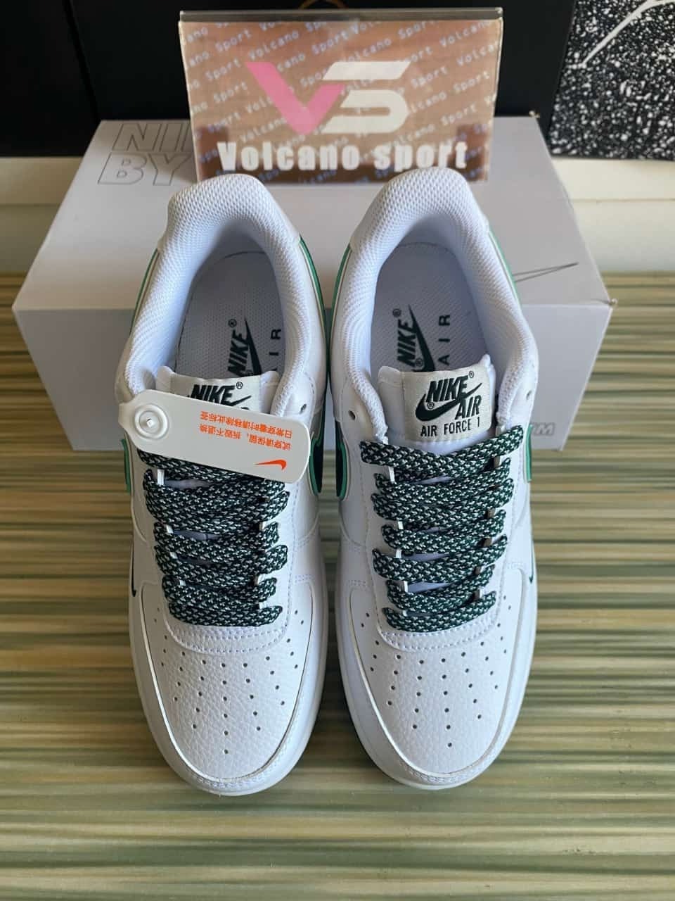 Air Force 1 Low White Dark Green AE1686-106