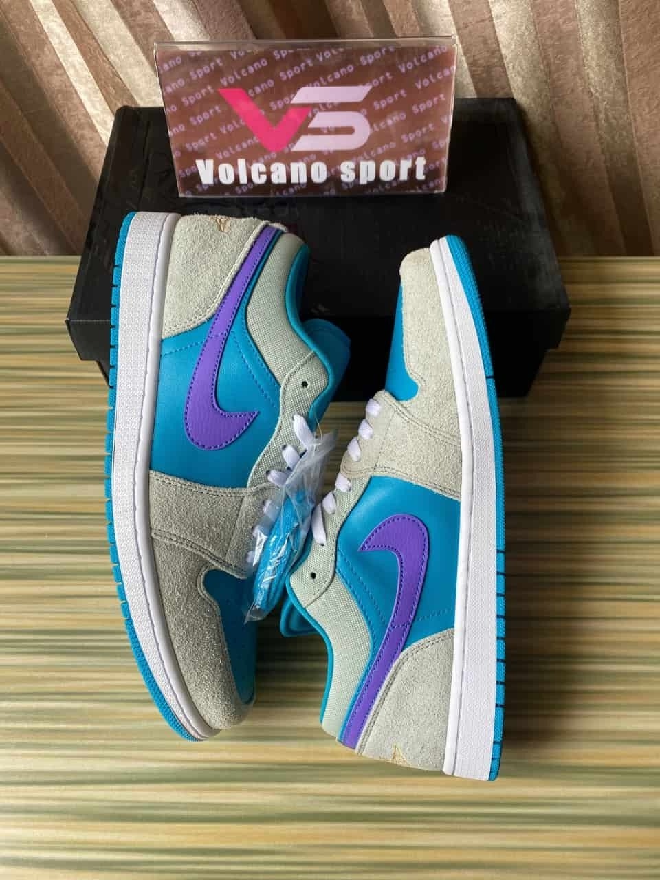 Jordan 1 Low SE Pistachio Frost Aquatone DX4334-300