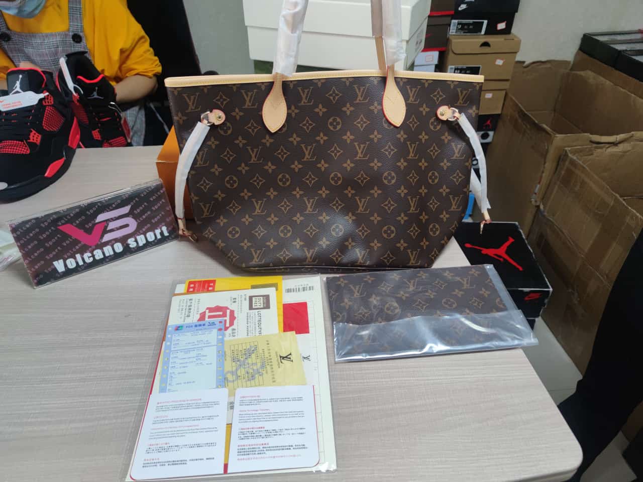 LV Neo Neverfull Monogram MM Pivoine Lining M41178