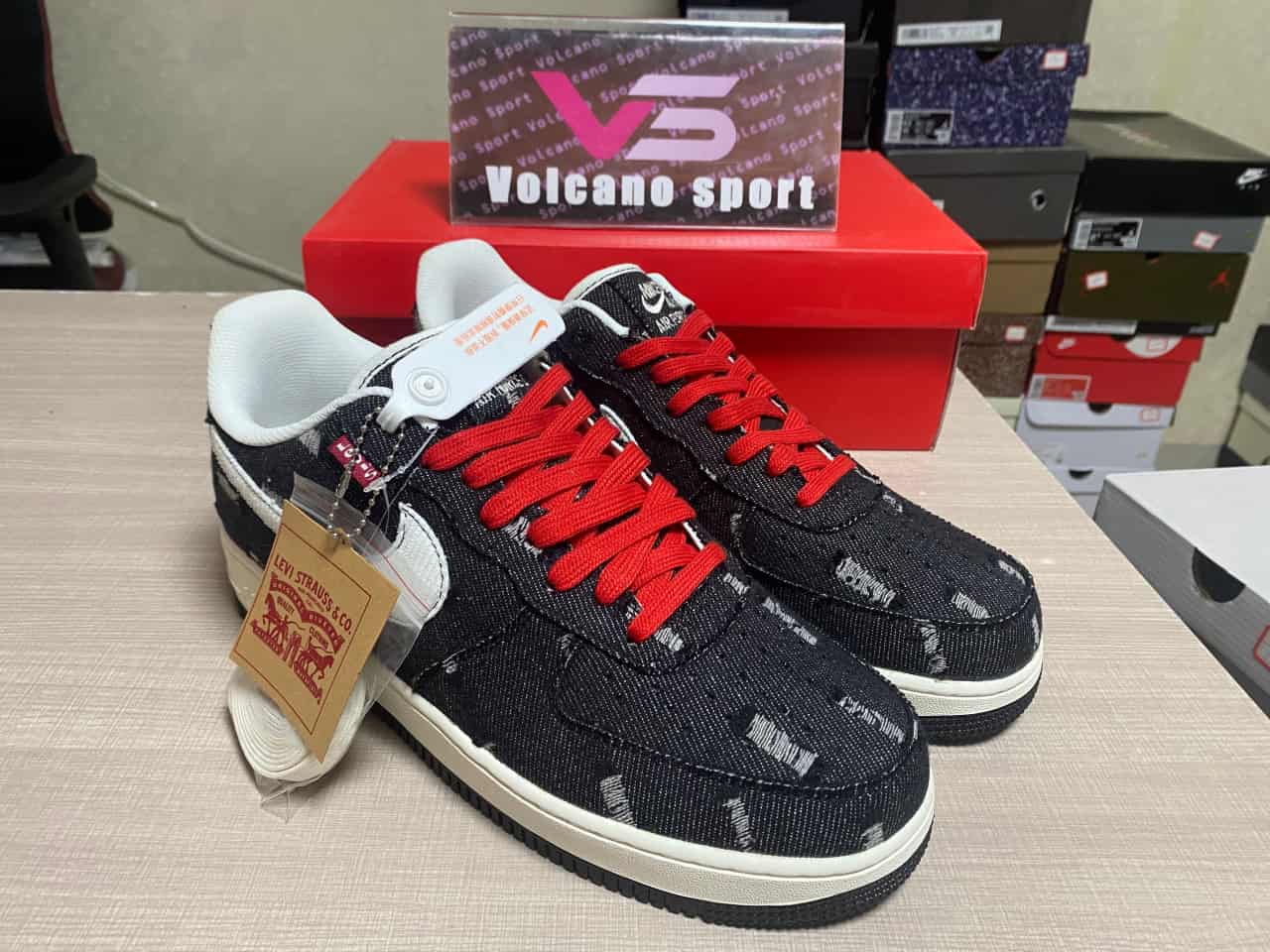 Levis x Air Force 1 07 Low Black White Red LE5050-011