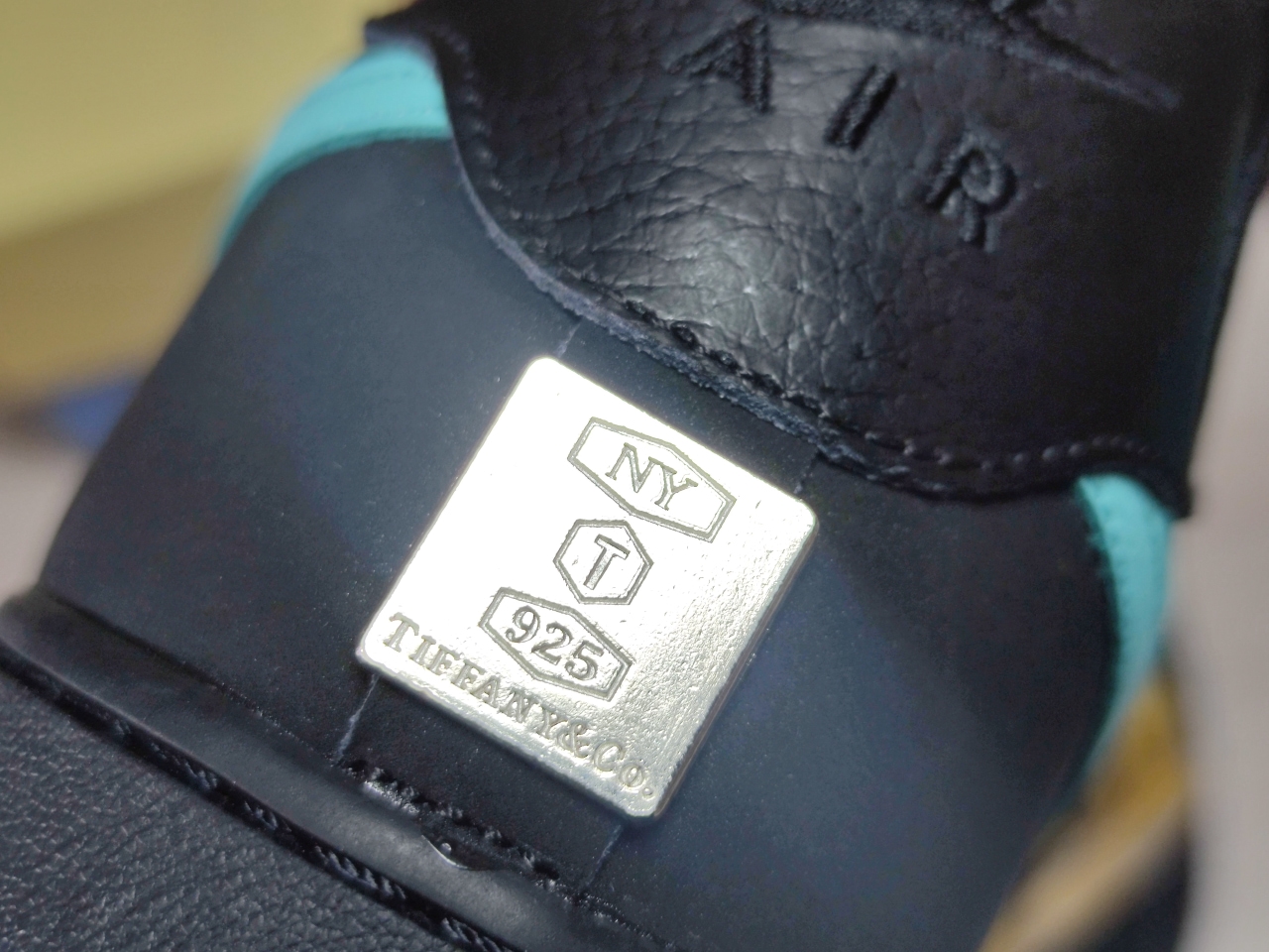 Tiffany X Air Force 1 Black and Green AO2425 400