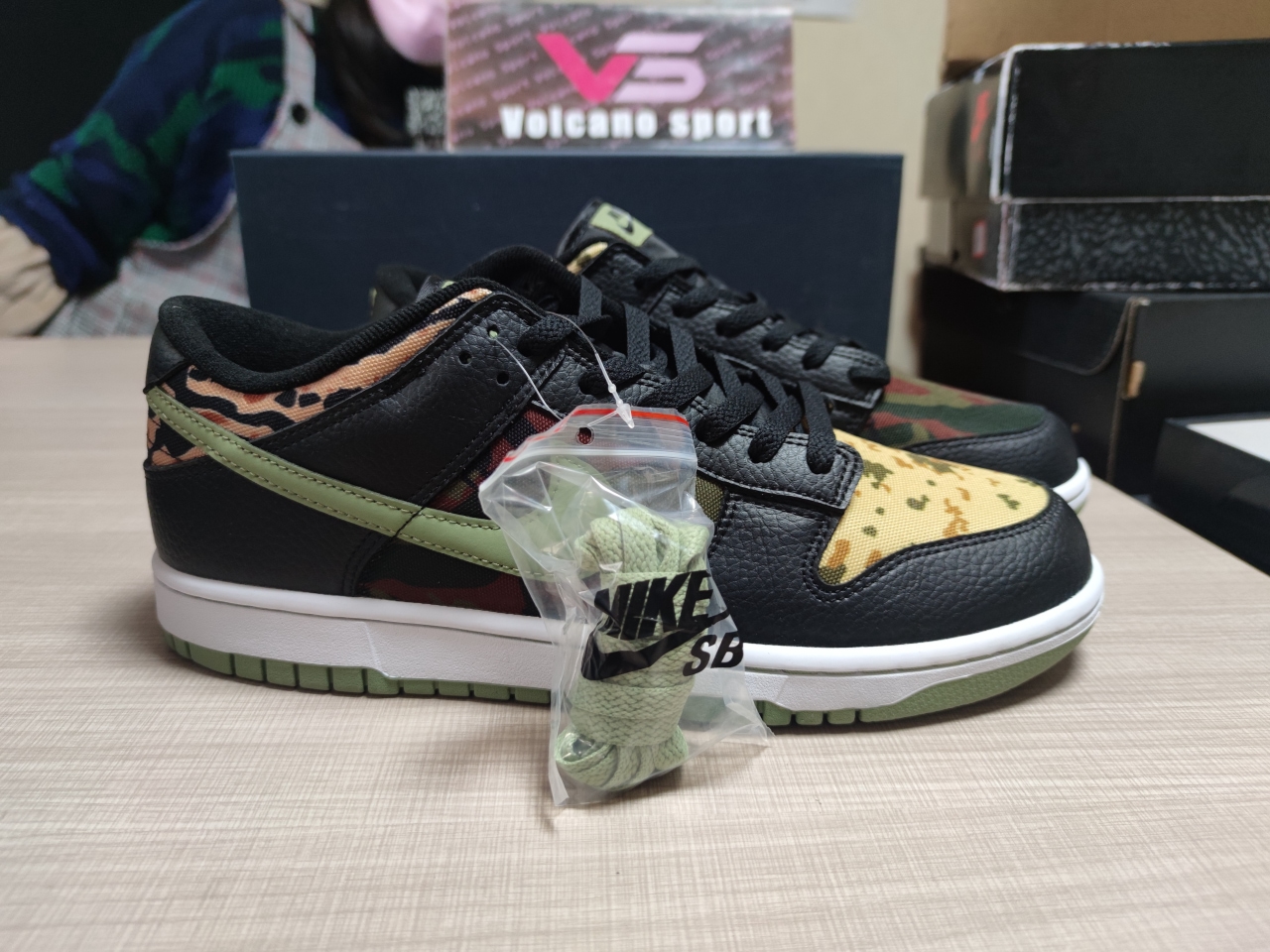 Dunk Low Crazy Camo DH0957-001