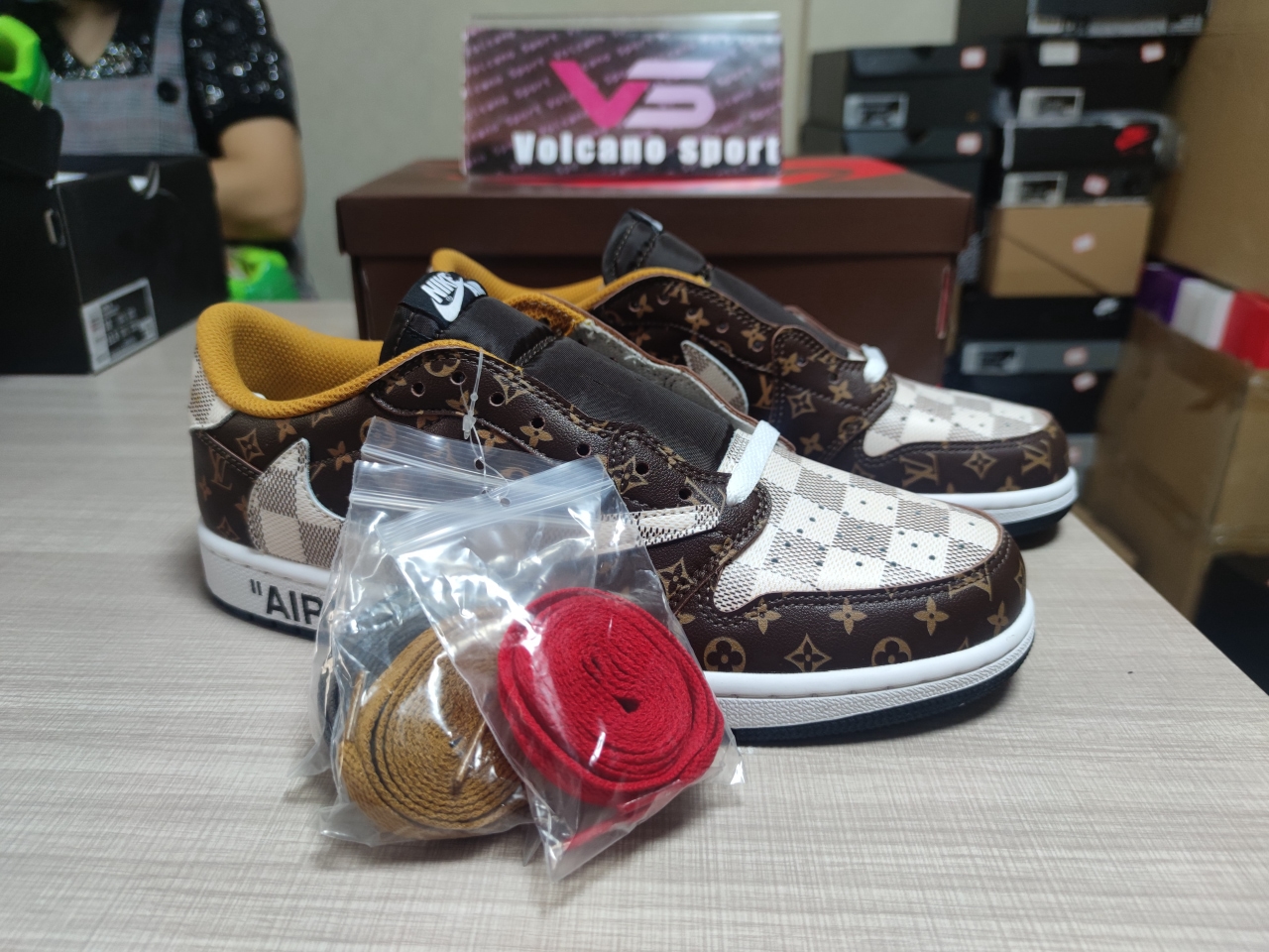 LV X Jordan 1 low