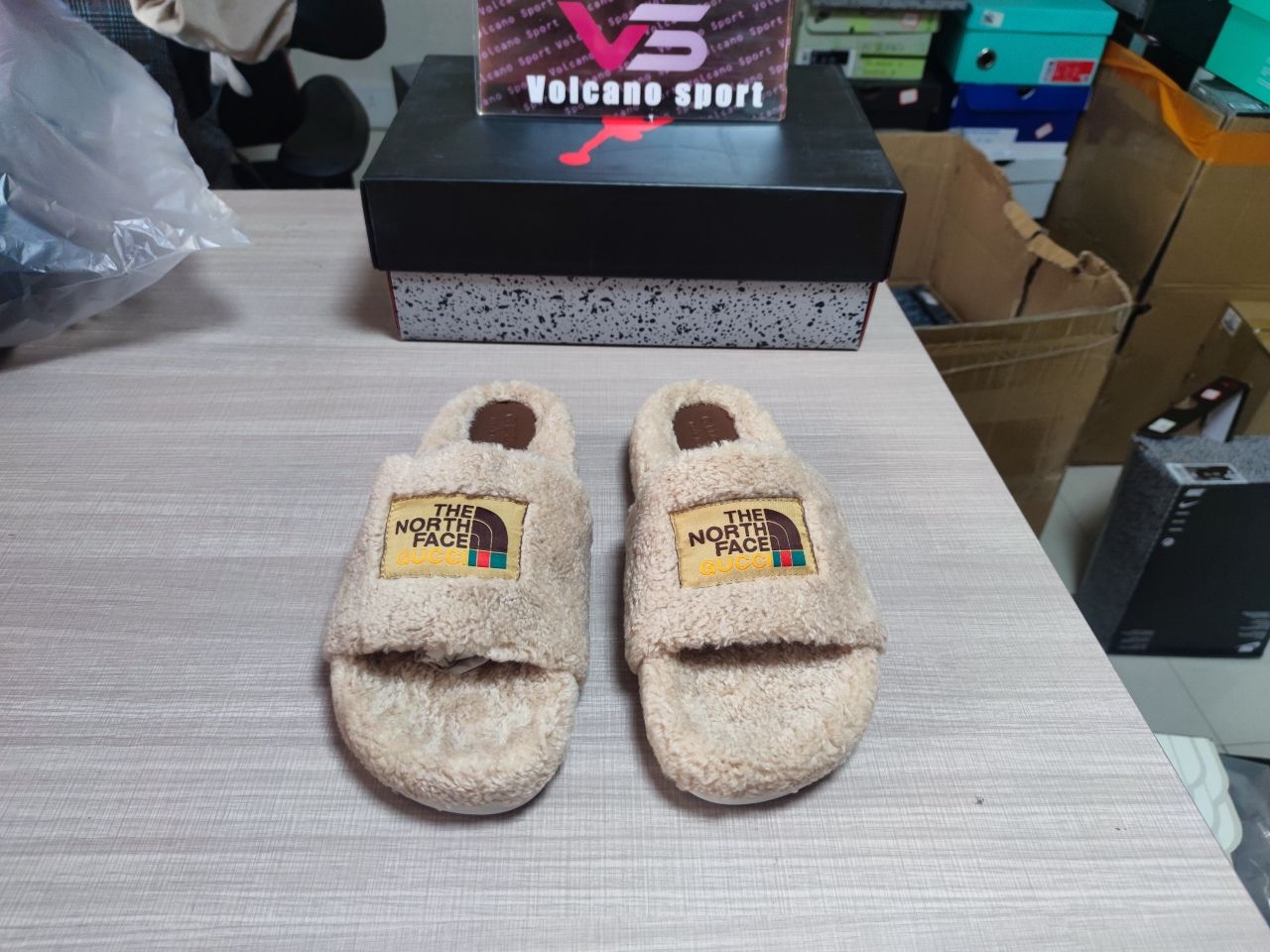 GUCCI x THE NORTH FACE Slippers
