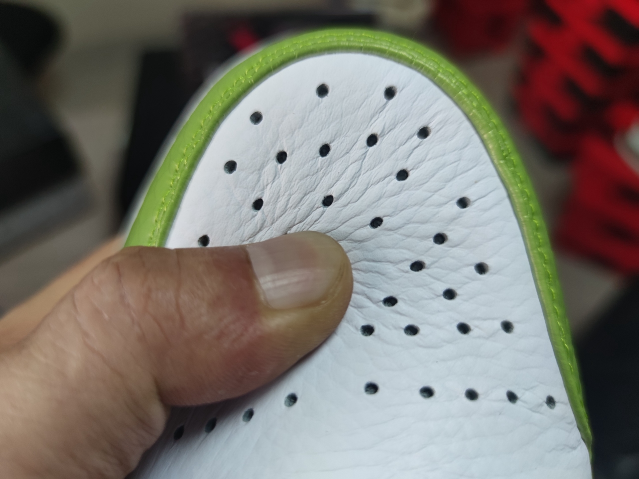 Jordan 1 Mid Green Python DV2959 113