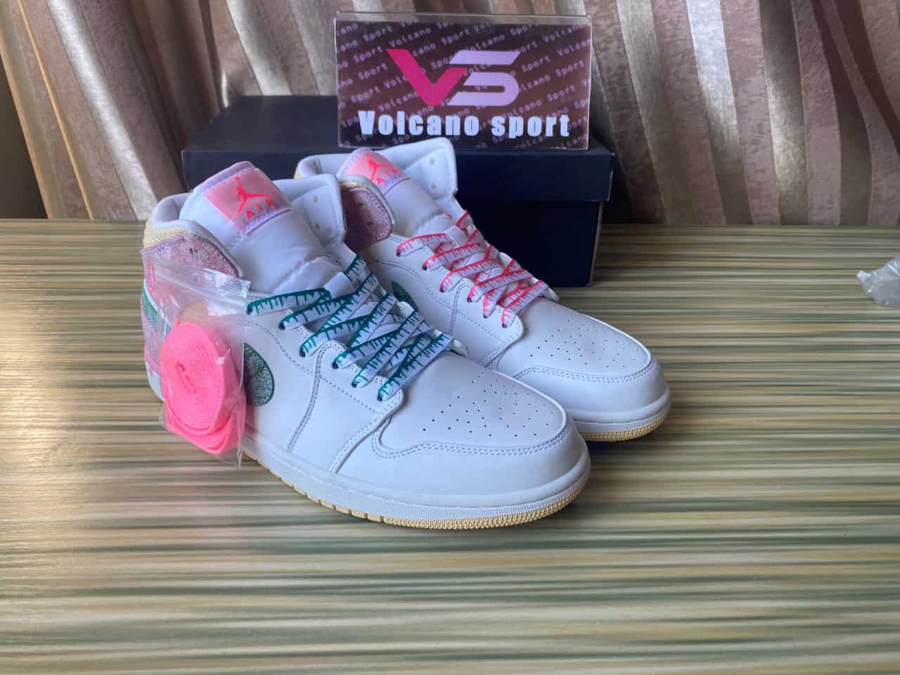 Jordan 1 Mid Paint Drip DD1666-100