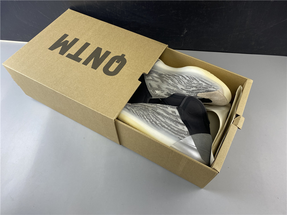 adidas Yeezy QNTM Barium