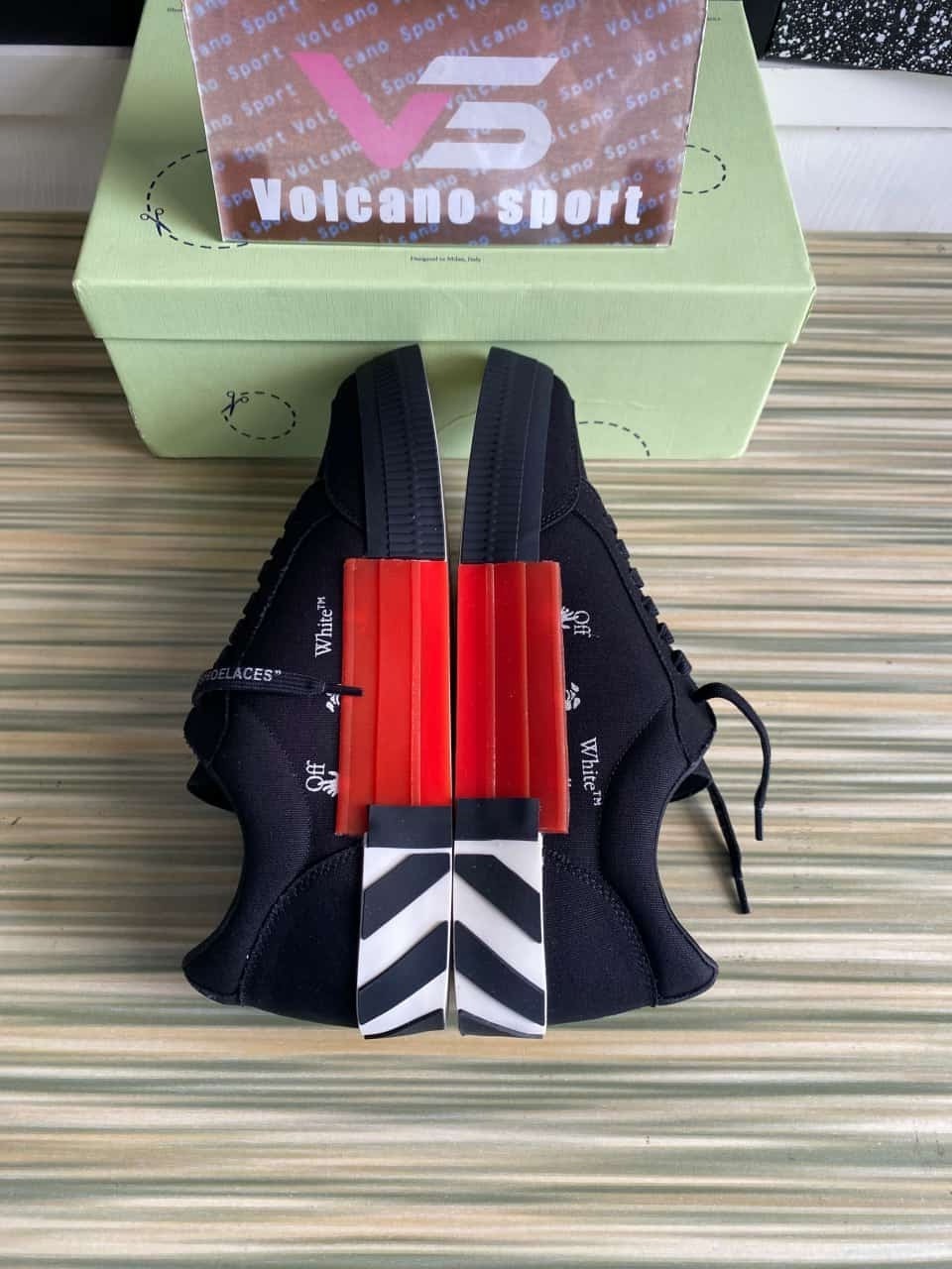 Off-White Vulc Low Canvas Black White