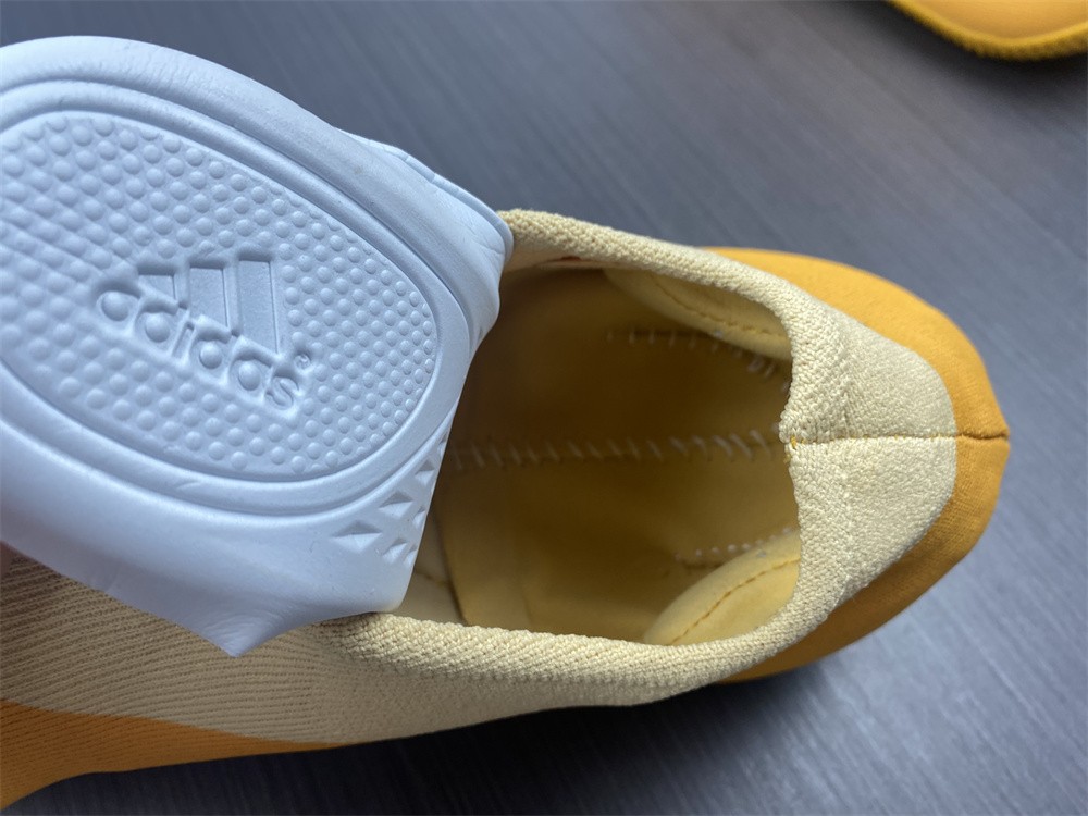 Yeezy Knit Runner Sulfur Orange