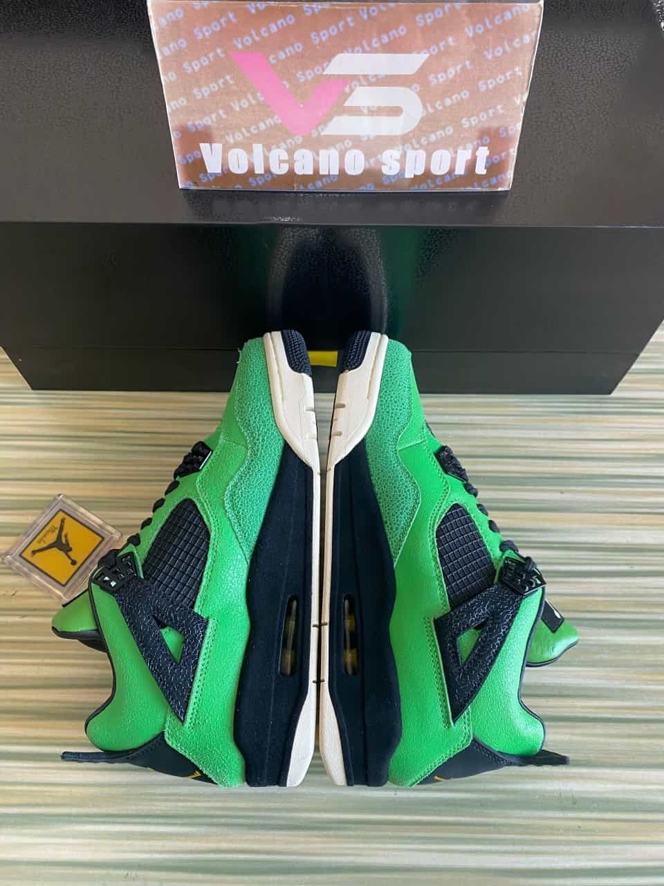 Jordan 4 Retro Manila HO19 MNJDLS 416 LN3