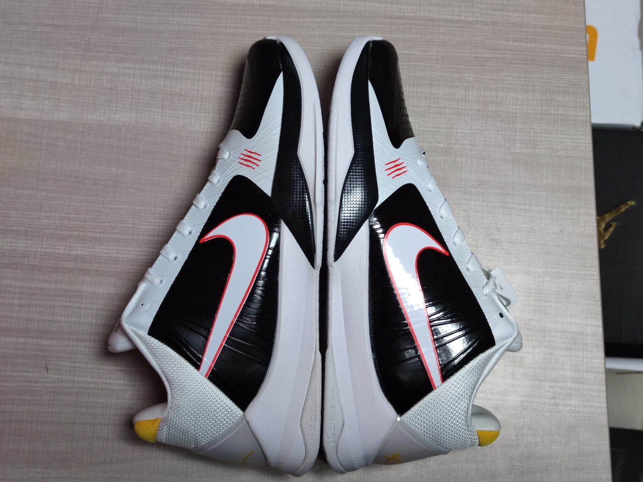 Kobe 5 Protro Bruce Lee Alternate CD4991 101