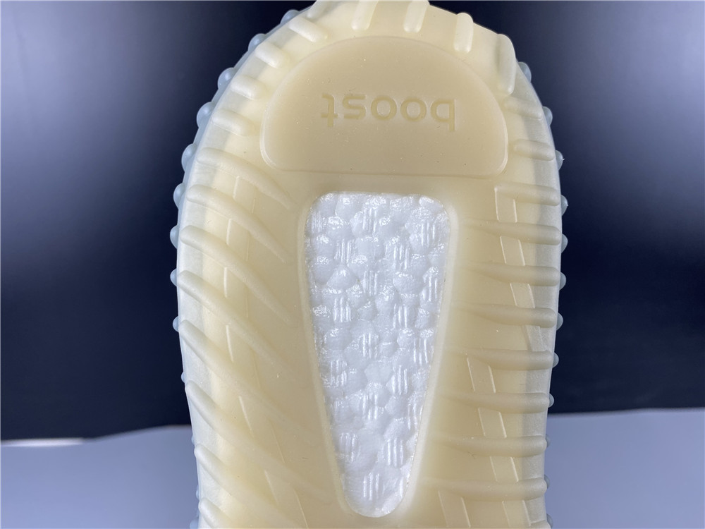 Yeezy Boost 350 V2 Sand Taupe