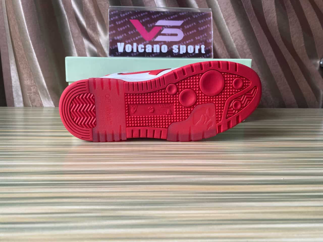 OFF-WHITE Out Of Office 