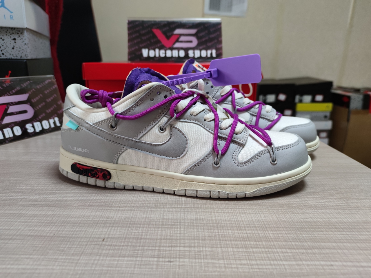 Dunk Low Off-White Lot 28 DM1602 111