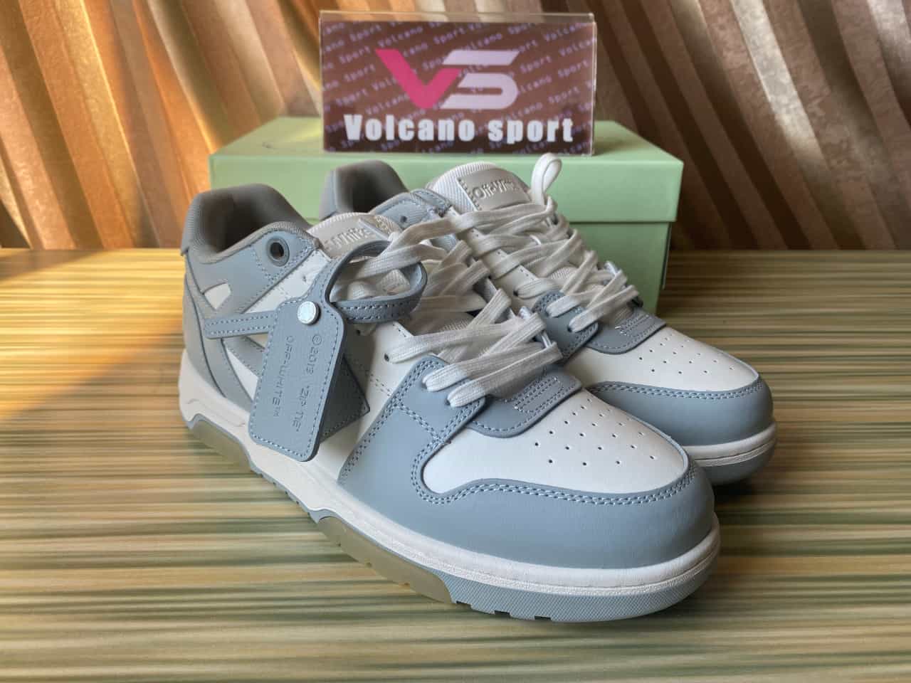 OFF-WHITE Out Of Office 