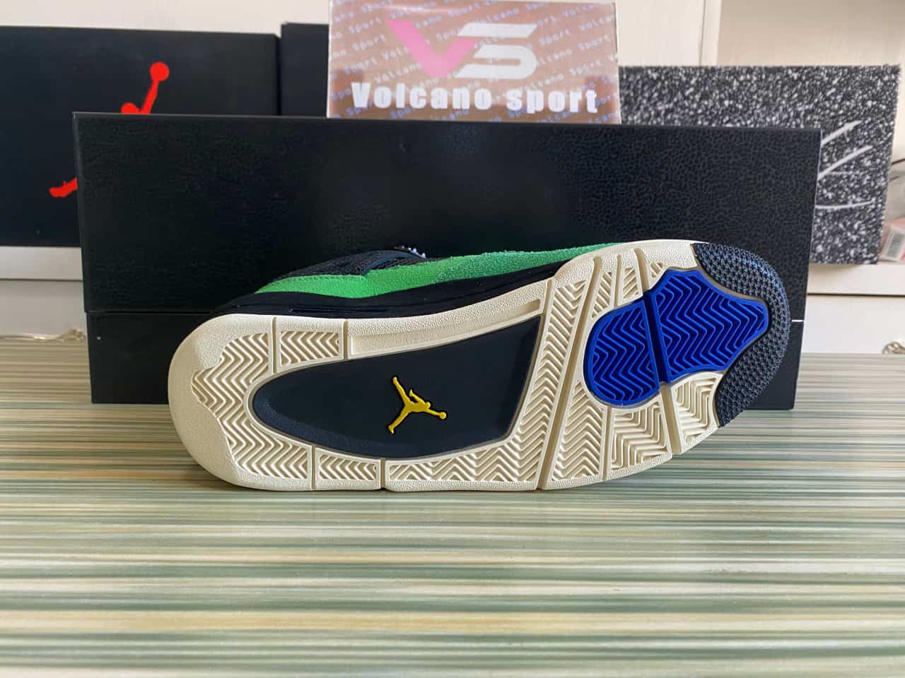 Jordan 4 Retro Manila HO19 MNJDLS 416 LN3