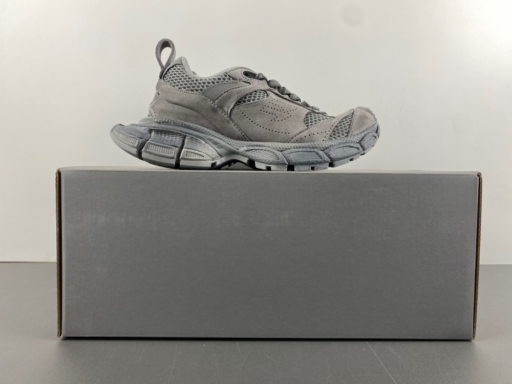 Balenciaga 3XL Grey