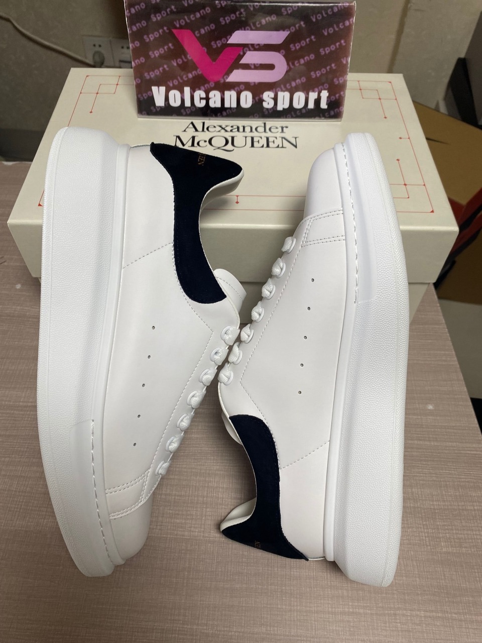 Alexander McQueen Oversized Ivory Black