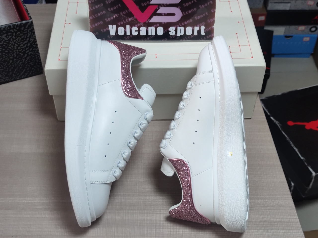 Alexander McQueen Oversized White White Pink Glitter